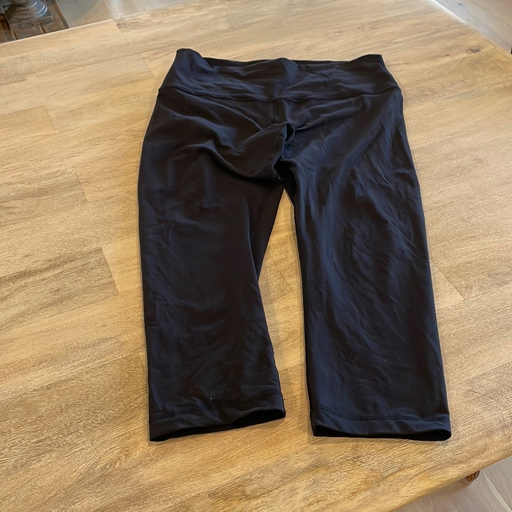 Wunder Under High-Rise Crop 21" Full-On Luon